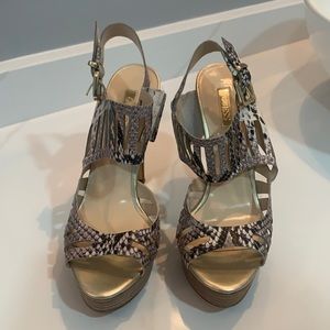 Guess high heel Sandal